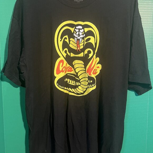 Cobra Kai T-Shirt – Bioworld x Sony Pictures – Size 2XL – 2021 Release - Picture 1 of 7